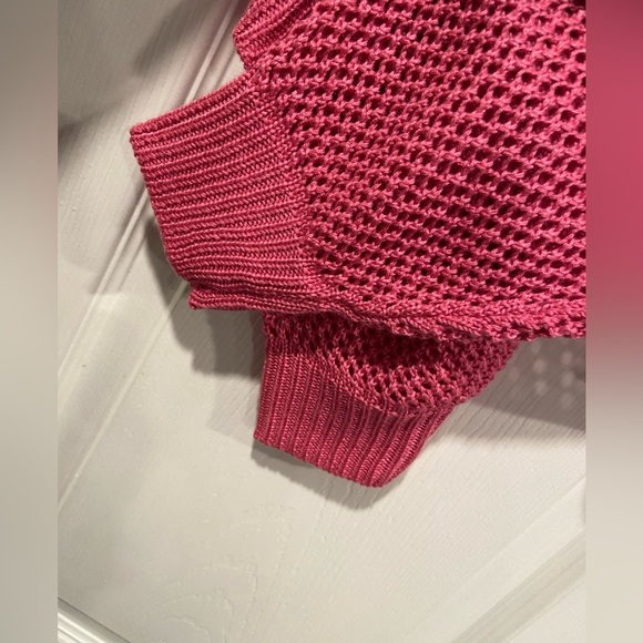 NWT No Boundaries Size XS Pink Mesh Long Sleeve Crew Neck Pullover Heart Sweater - Picture 6 of 12